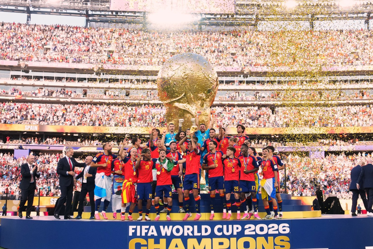 Real Madrid y Barça han reaccionado de forma totalmente opuesta a la consecución del Mundial. Foto: @sefutbol.