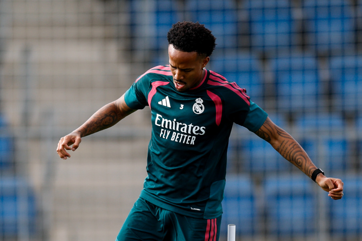 Militao, una de las piezas que volverá tras el parón. Foto: @realmadrid