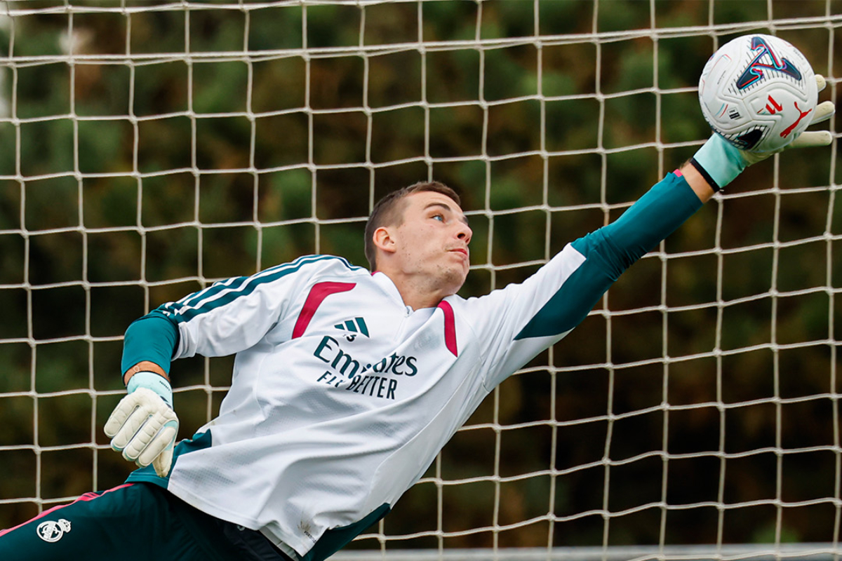 Lunin será titular ante el Barça por la baja de Courtois. Foto: @realmadrid.